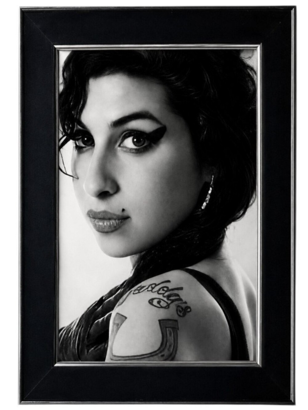 Amy Winehouse Blues Rock And Roll Idol Blues Framed Photo Print 00s Art Decor